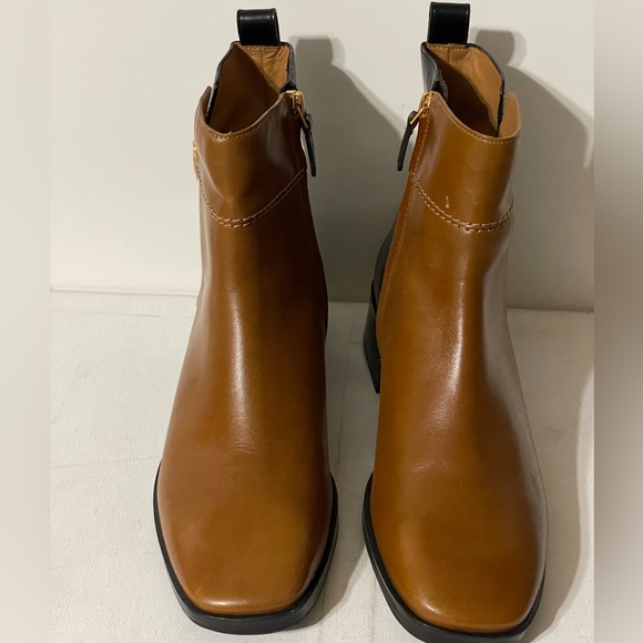 Tory Burch Everly Bootie - Picture 2 of 9